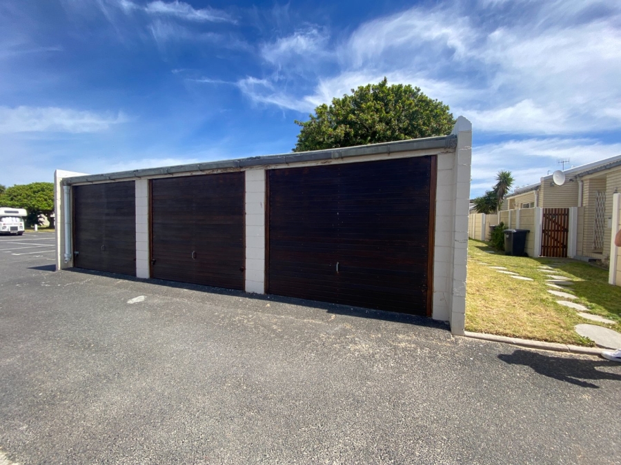 2 Bedroom Property for Sale in Table View Western Cape